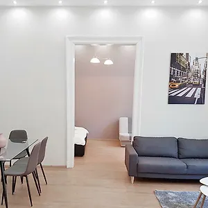 Akacfa 36 91 Mt 3 Bedroom District 7 בודפשט